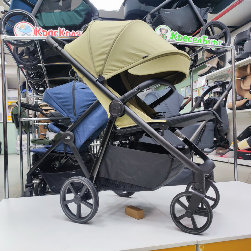 CARRELLO BRAVO LITE С ПОДСВЕТКОЙ Коляска прогулочная (8,3 кг)